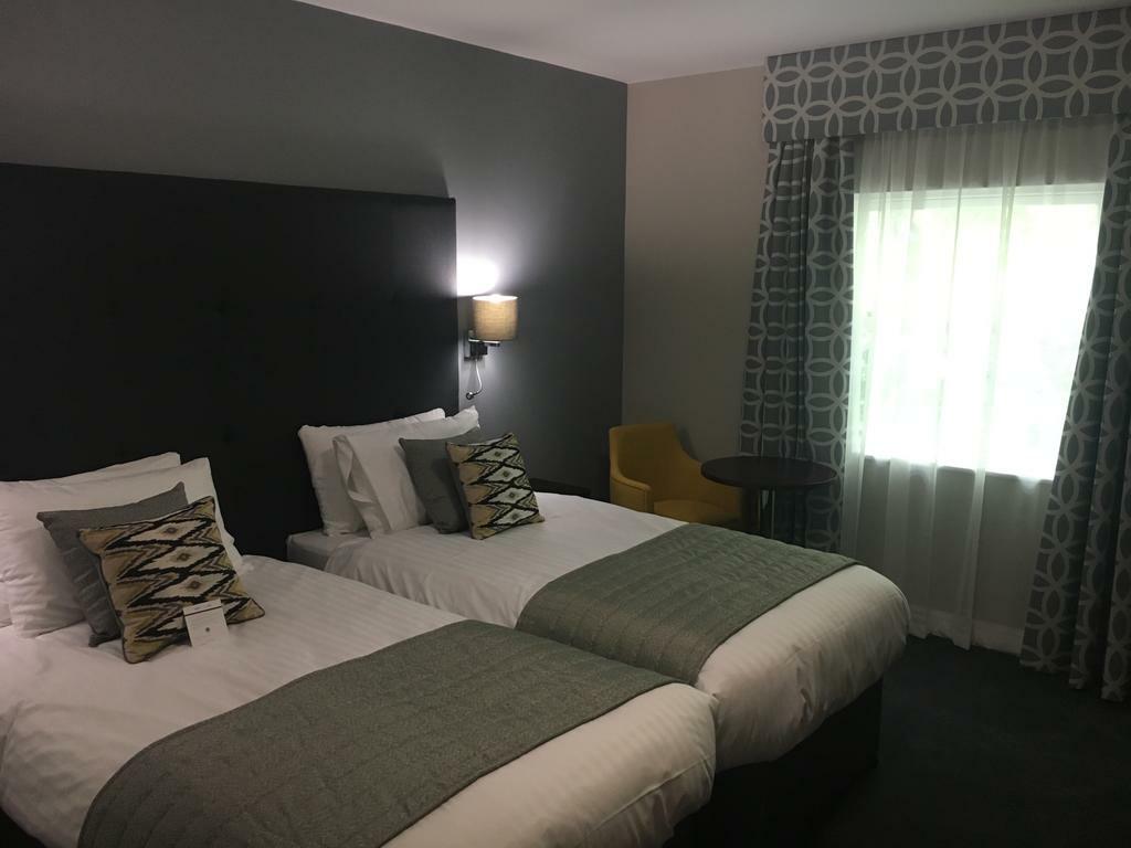 Stafford South Hatherton Hotel 펜크리지 외부 사진