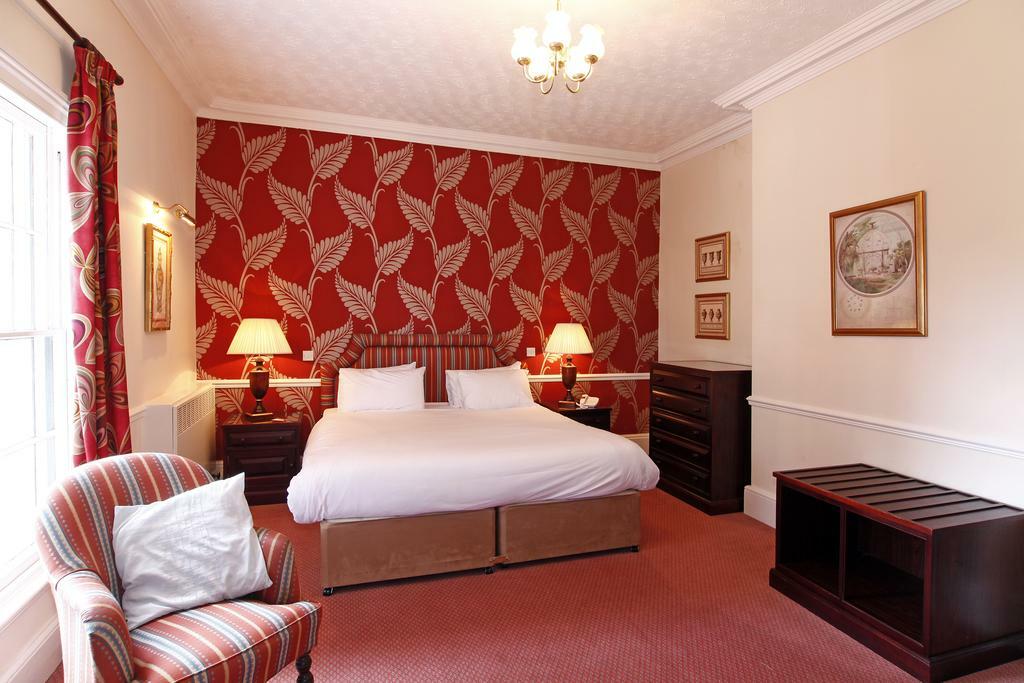 Stafford South Hatherton Hotel 펜크리지 외부 사진